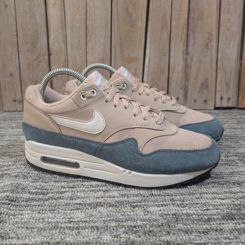 Nike Air Max 1 Celestial Teal/ Particle Beige Size 8.5 Womens